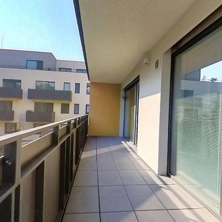 Air-Conditioned 2 Room Apartment, With Terrace, Rovinka 203 Exterior foto