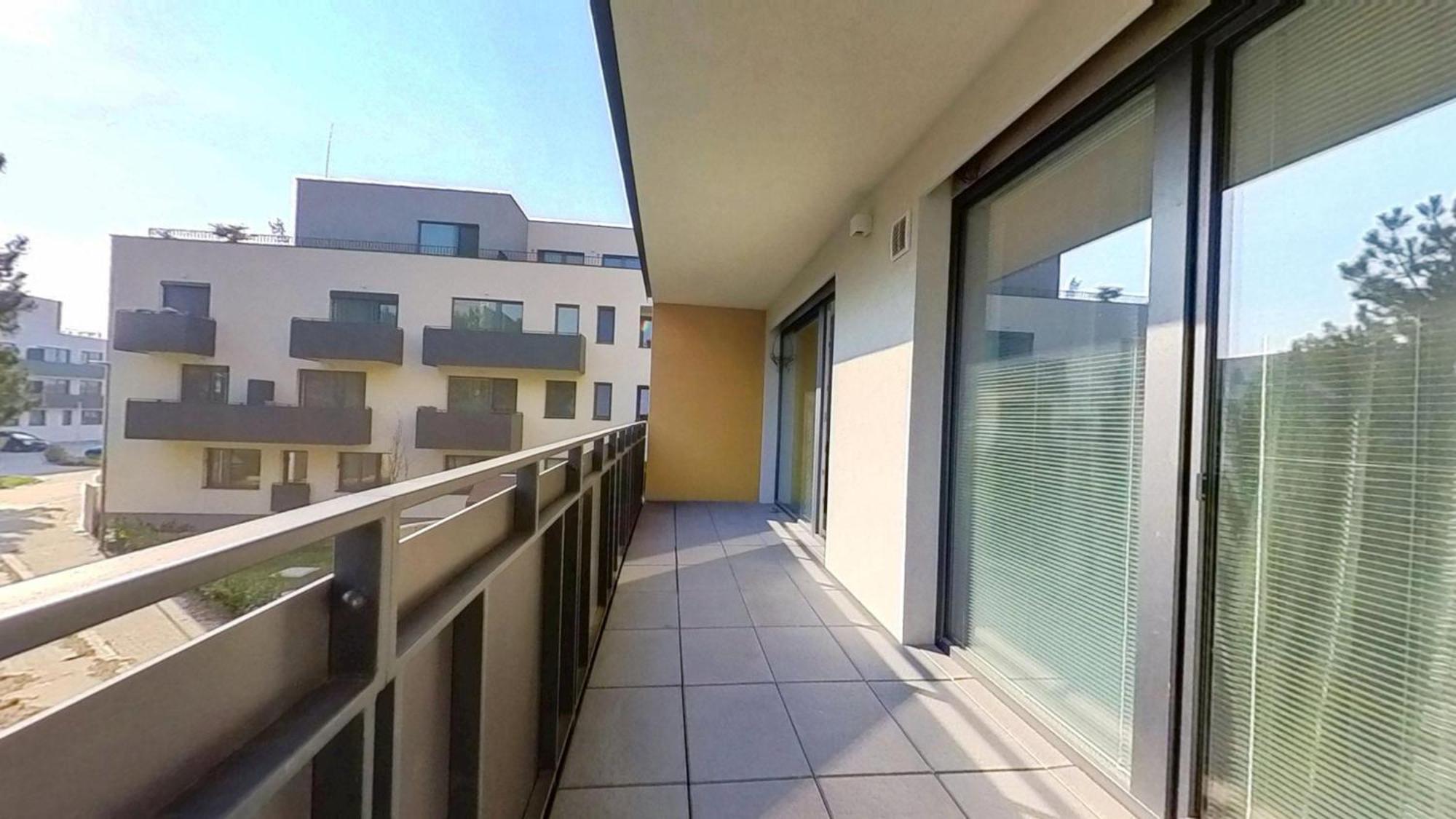 Air-Conditioned 2 Room Apartment, With Terrace, Rovinka 203 Exterior foto